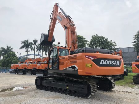máy xúc đào bánh xích DX360 LCA-7M Doosan